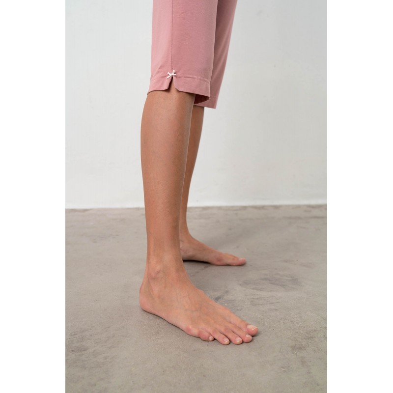 Vamp Women s Sleeveless Capri Pants Pajamas Micromodal With Lace Details