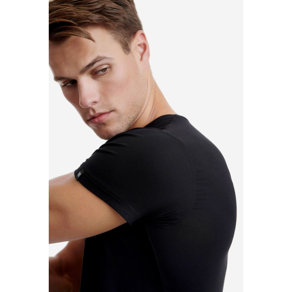 Men's T-Shirt Walk In Fitted Bamboo Line
