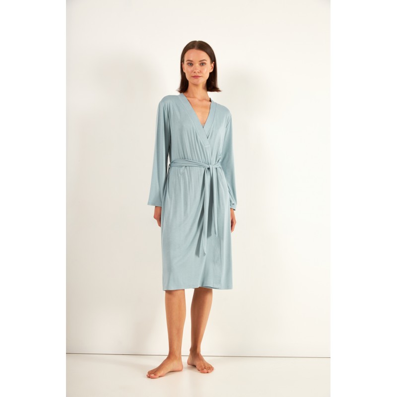 Vamp Women s One Color  Micromodal Robe With Lace Details